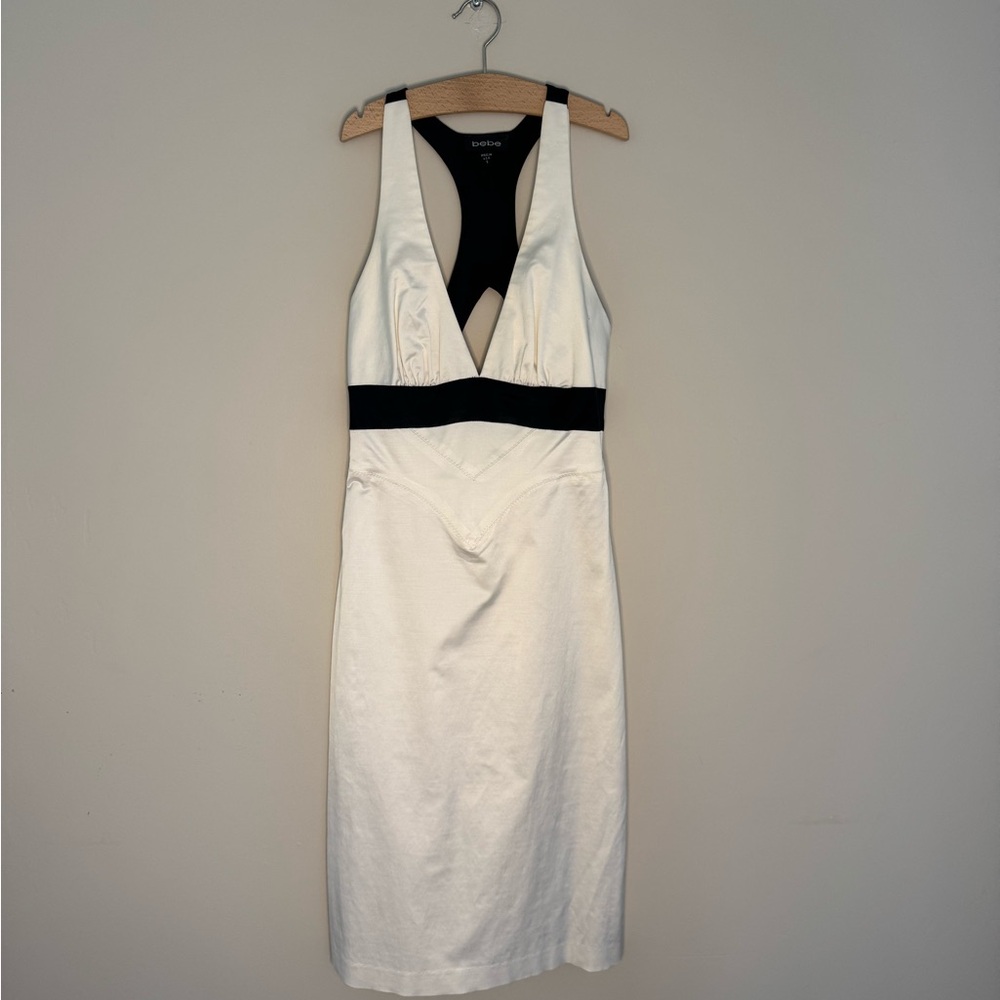 bebe White and Black Sleeveless Cocktail Dress with Plunge Neckline